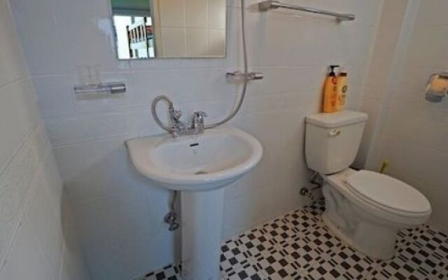 Mr Egg Hostel