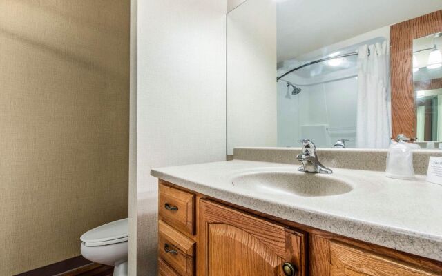 Clarion Inn Pittsburgh Cranberry