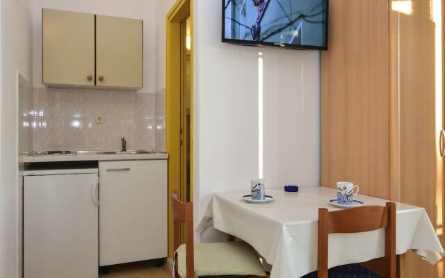 Apartments and Rooms Summercity Life