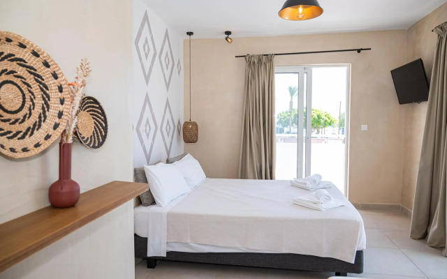 Atma Beach Rooms & Suites