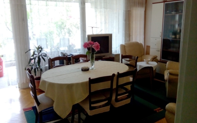 Holiday house Marus - town center Omis, Riviera Omis
