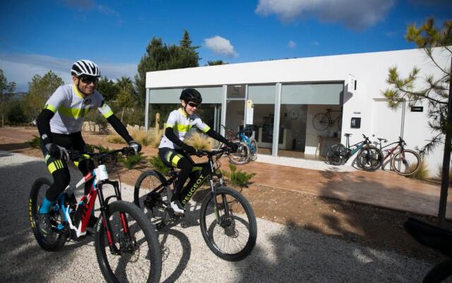 Puig Campana Nature Suites Hotel & BTT