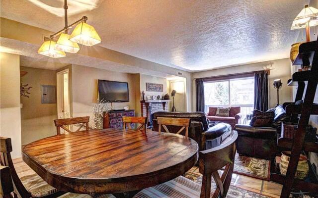 Park Station by Luxury Mountain