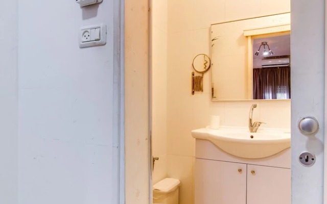 Central Apartment next to Dizengoff St.