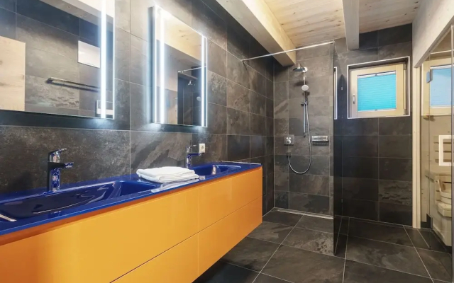 Chalet In Kaprun With Sauna, Hot Tub, Terrace, Fenced Garden