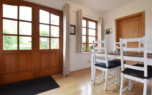 Charming Apartment in Stove With Garden