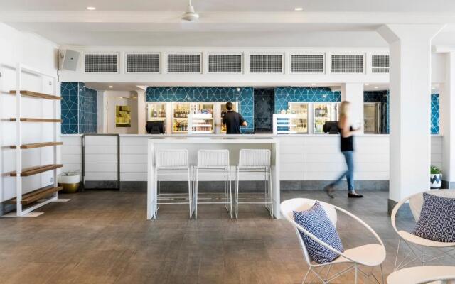 Mangrove Hotel