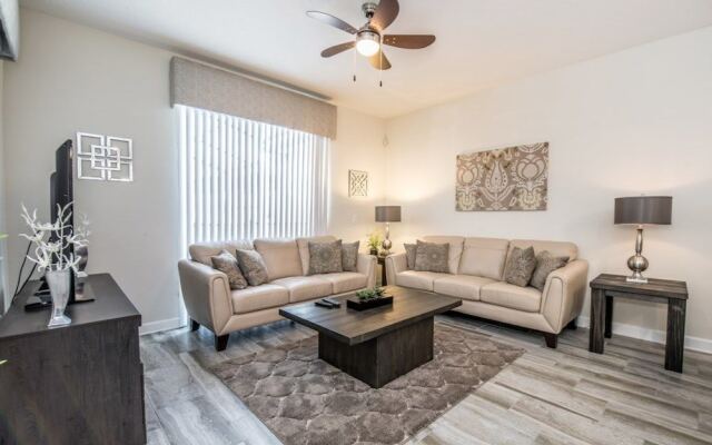 Amazing Townhouse! Storey Lake - 4813CS