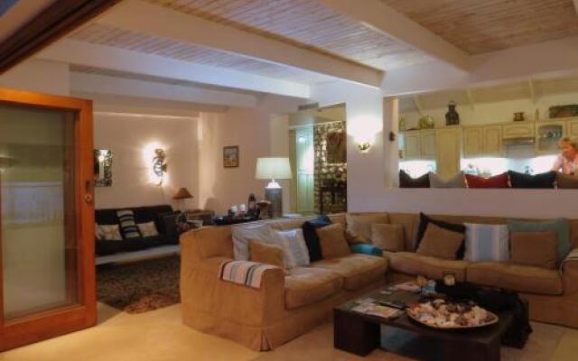 Kapokbossie Holiday Home