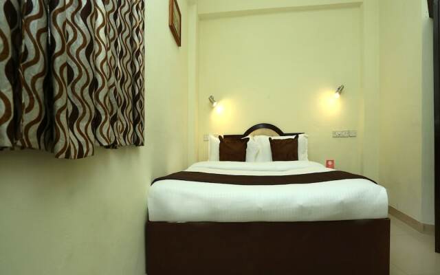 OYO 11492 Gateway Inn