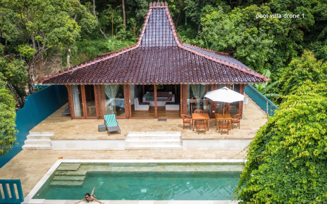 Karuna El Nido Villas