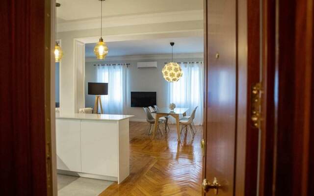 Lovely And Elegant 3Bed In El Retiro Madrid Center