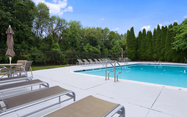 Best Western Premier Rockville Hotel & Suites