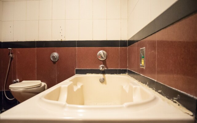 Hotel Raj International