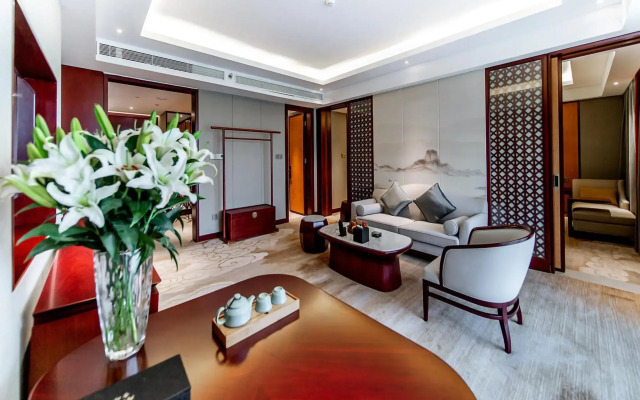 YUN-ZEN Jinling Acrobatics Hotel