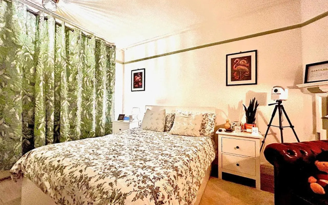 Rest Boutique Golders Green