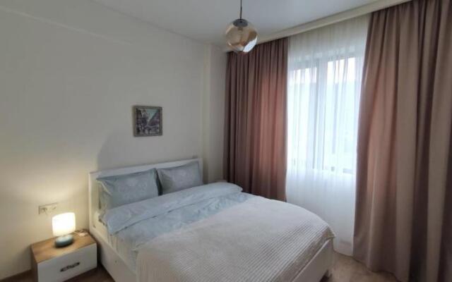 Apartment 76