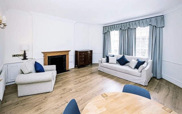 South-Kensington Apartment