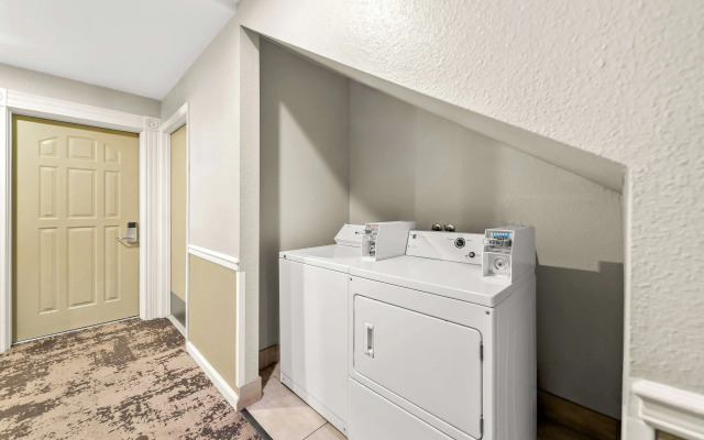 Best Western Executive Inn