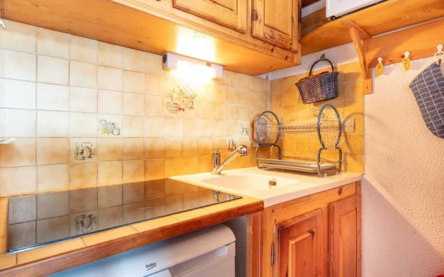 Studio in Saint-sorlin Near Ski Slopes