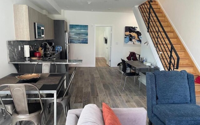 A2 300 Budd Street in Philadelphia