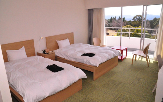 Satsuma Resort Hotel – Guest Rooms – Satsuma