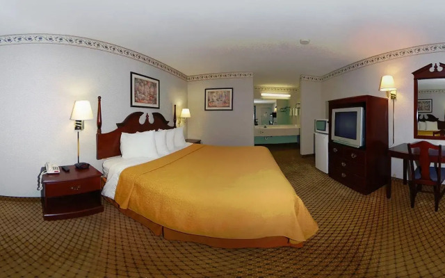 Quality Inn & Suites Morrow Atlanta South