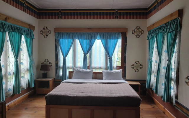 Nirvana Lodge