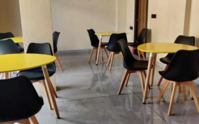Stay10 Studio Apartments