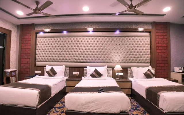 Hotel Vishnu Empire