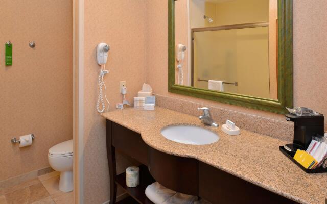 Hampton Inn & Suites St. Louis-Edwardsville