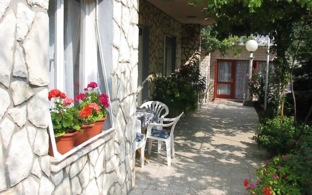 Apartments Gorana Novi V