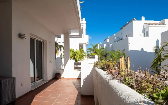 2051-New 3 bedrooms on golf
