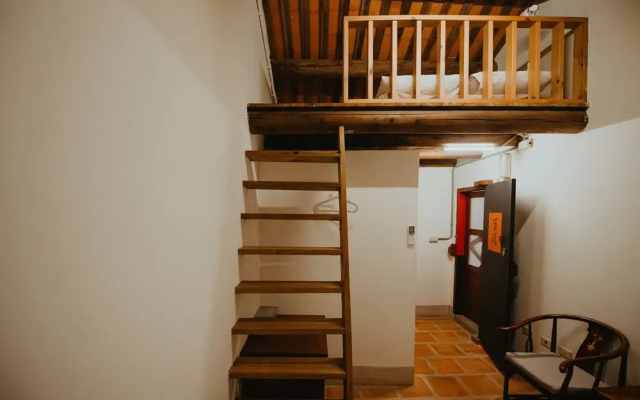 Live Guest House