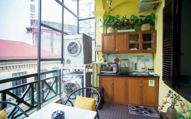 CozyPosy Premier Apartment