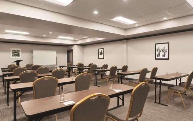 Country Inn & Suites by Radisson, Raleigh-Durham Airport, NC