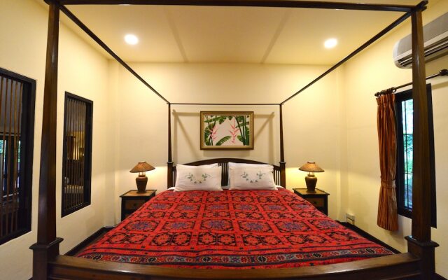 Baan Nai Soi Homestay