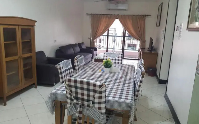Oakley Homestay Marina Court Kota Kinabalu