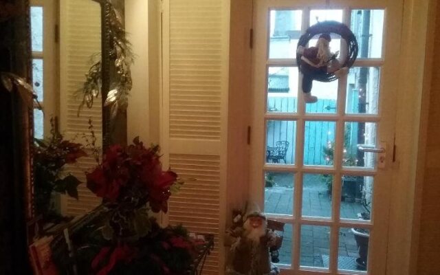 Ashleigh House