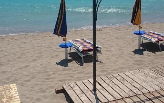 baia verde appartamento 150 m dal mare