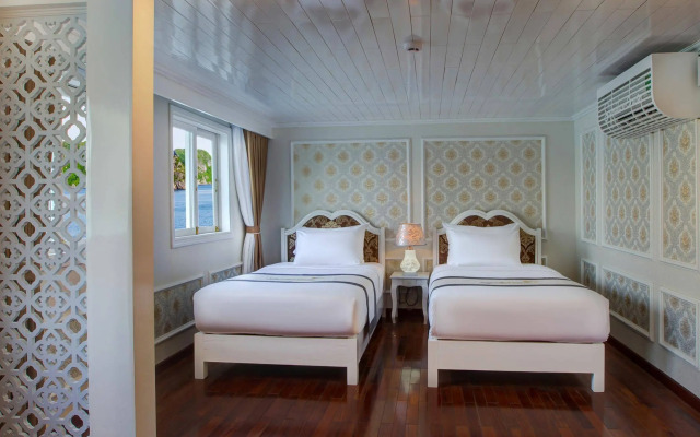 Signature Royal Halong Cruise