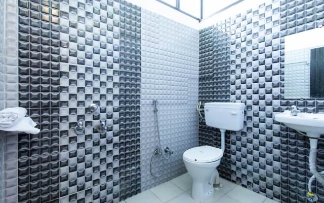 Oyo 16546 Hotel Saurabh