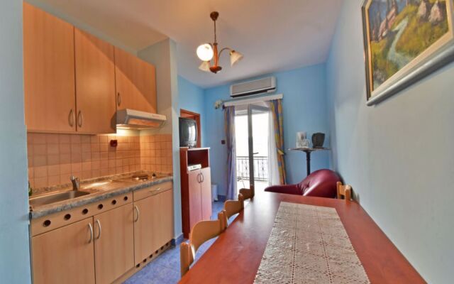 Apartment Delfin Karlobag 22189