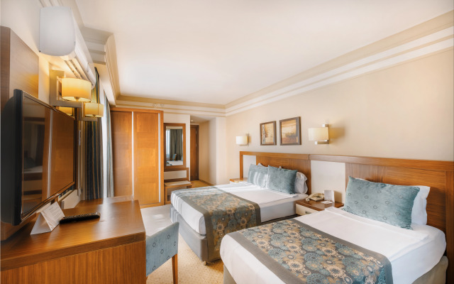 Villa Side Hotel