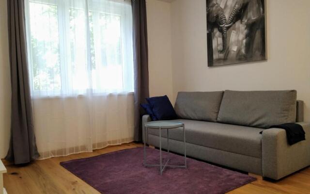 Cozy Nest Vienna Apartment