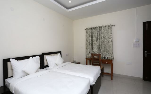 OYO 20024 SilverKey Golf Course Road