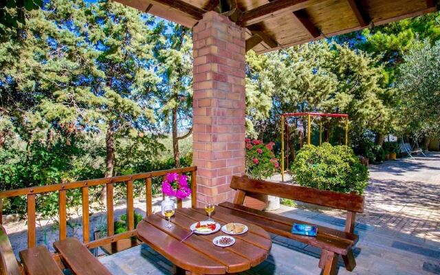 Villa With Outdoor Terrace and Pool