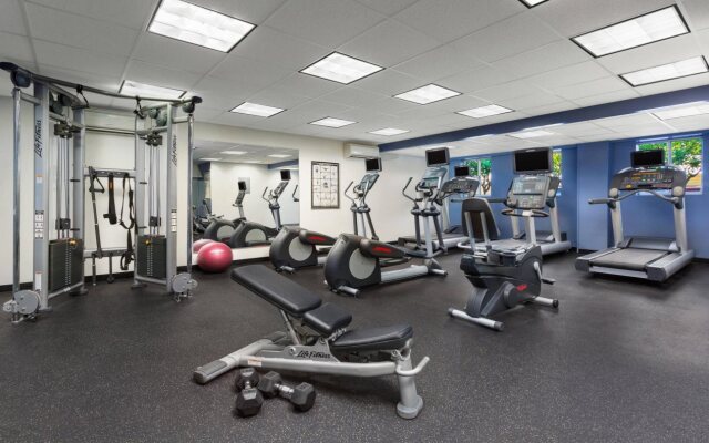 Courtyard by Marriott Waikiki Beach