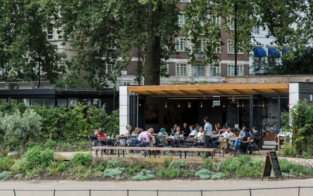 Sussex Gardens III by Onefinestay