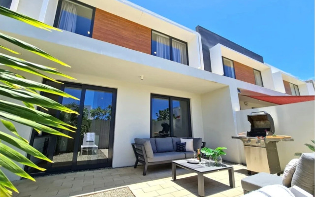 Luxury townhouse with pool in PALM BEACH